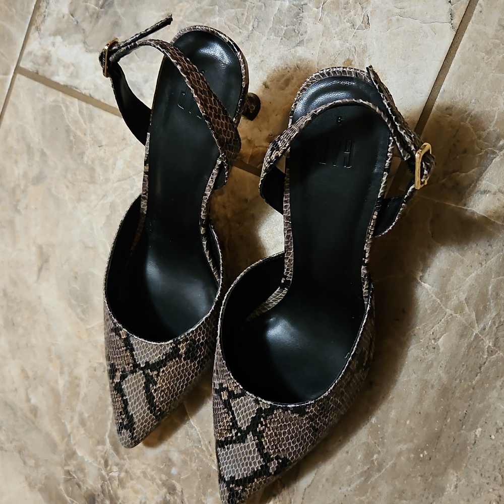 Stylish Gap Snake Print Women's Heels Size 9
